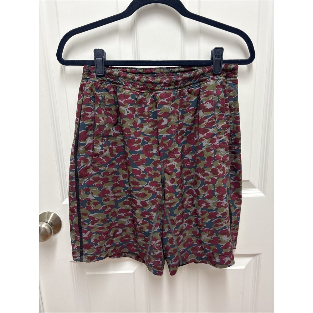Men's Lululemon Pace Breaker Lined Shorts Red Gray Camo "Mini Urban Leopard"